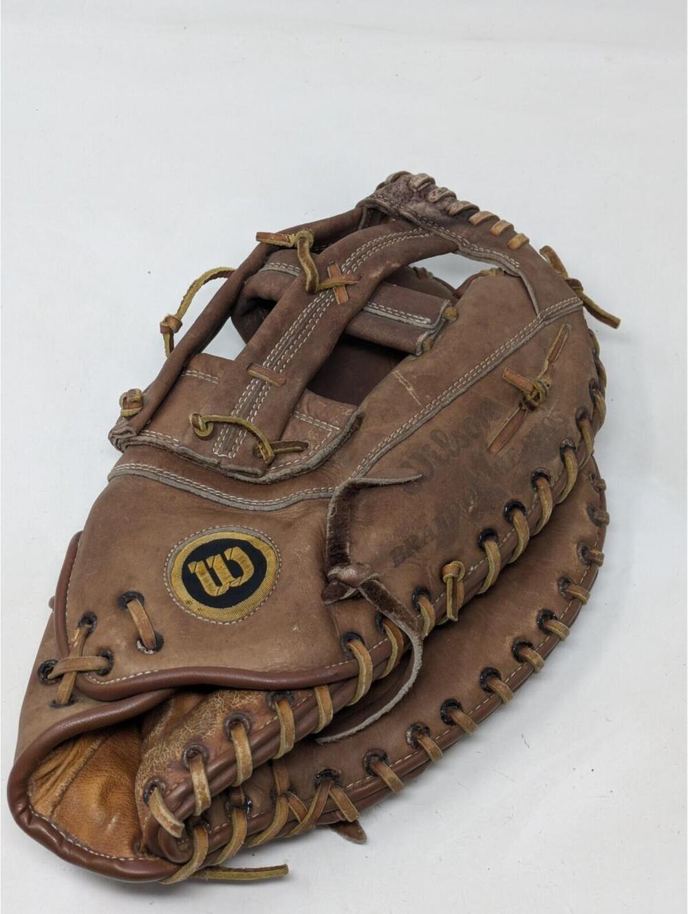 Wilson A9884 The Big Scoop Right Hand Throw Baseball Softball Glove Adult 12.5"-